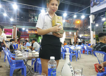 3 dòng rượu Lâm Viên Tửu - đặc sản đến từ Cao nguyên Lâm Viên 29 3 Dòng Lâm Viên Tửu Hảo Hạng Chai Sành