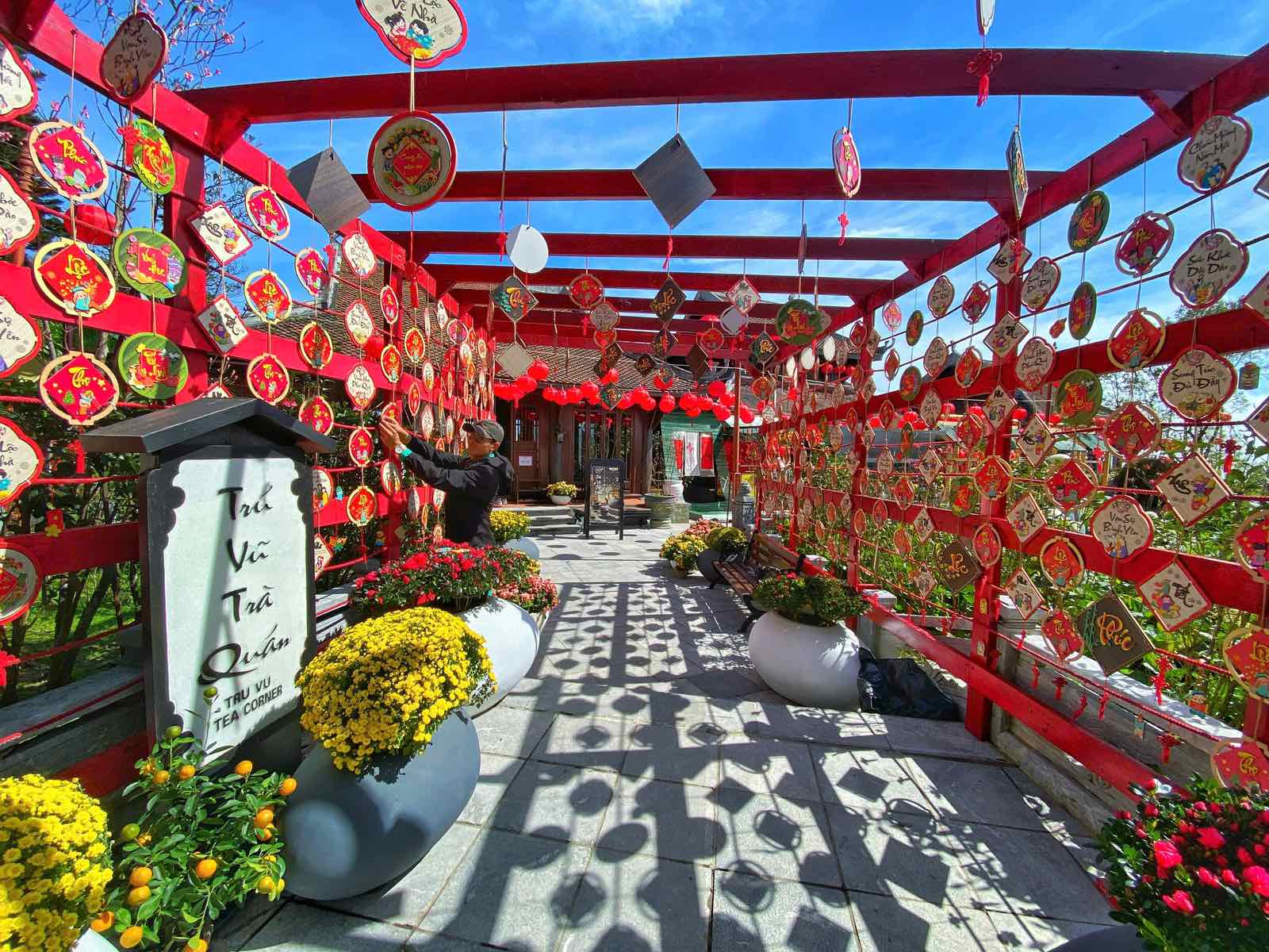 Sun World Ba Na Hills hứa hẹn hút khách dịp Tết Ất Tỵ với lễ hội hoa 2025 - Ảnh 5. Sun World Ba Na Hills hứa hẹn hút khách dịp Tết Ất Tỵ với lễ hội hoa 2025 - Ảnh 5.