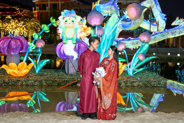 Mùa Tết “bội thu” của giới trẻ sau 58 ngày đắm chìm trong thế giới diệu kỳ của Lễ hội Xuân lớn nhất Việt Nam - Ảnh 2. Mùa Tết “bội thu” của giới trẻ sau 58 ngày đắm chìm trong thế giới diệu kỳ của Lễ hội Xuân lớn nhất Việt Nam - Ảnh 2.