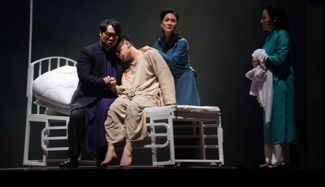 Nhạc kịch “Lửa từ Đất”- Khúc tráng ca đầy tự hào về Hà Nội - Ảnh 2. Nhạc kịch “Lửa từ Đất”- Khúc tráng ca đầy tự hào về Hà Nội - Ảnh 2.