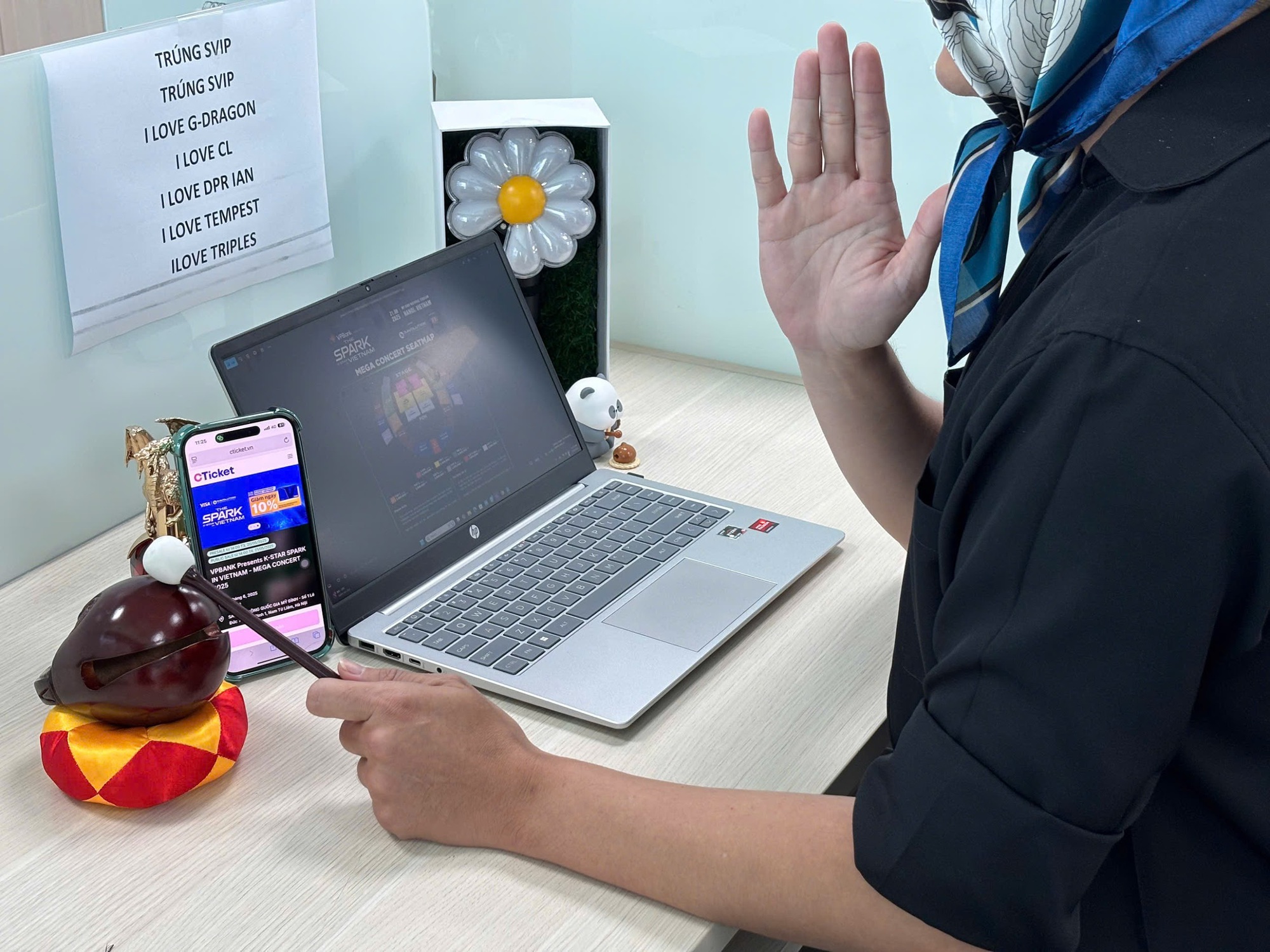 10.000 vé pre-sale xem G-Dragon “bốc hơi”, fan rủ nhau “phục thù” ngày mai 1 10 000 ve pre sale xem g dragon boc hoi fan ru nhau phuc thu ngay mai